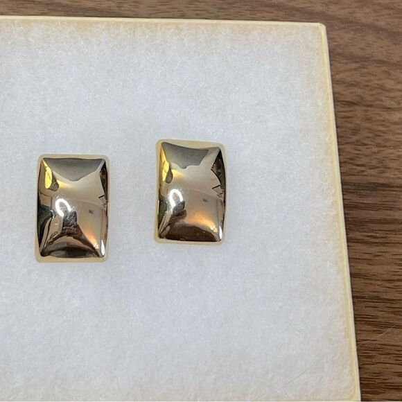 Vintage Gold Tone Arched Rectangular Pierced Earrings - Picture 3 of 4